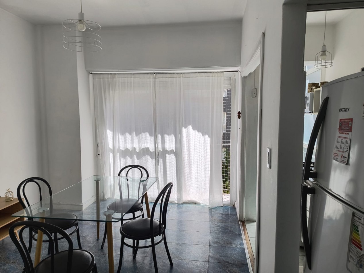 Departamento dos ambientes a la calle