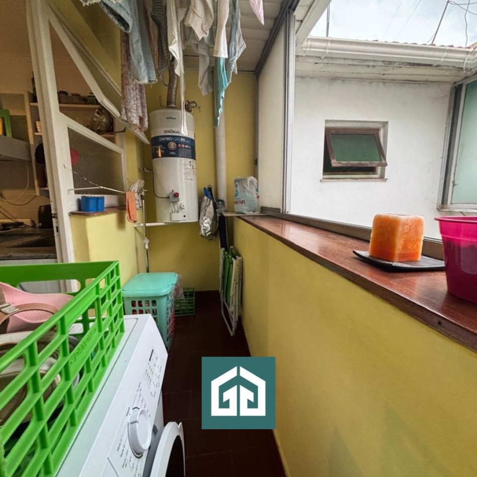 DEPARTAMENTO DE 3 AMBIENTES - EN VENTA