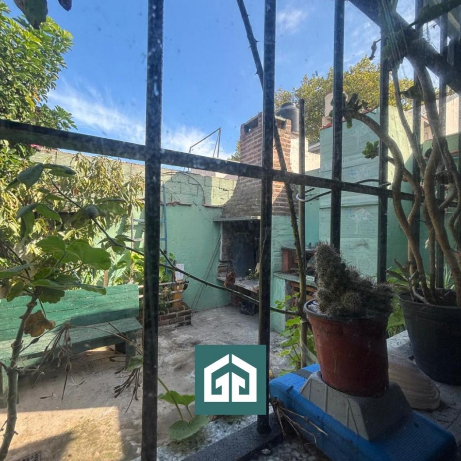 VENTA EN BLOCK - 2 VIVIENDAS Y LOCAL