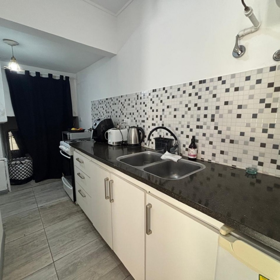 EN VENTA - DEPARTAMENTO CON VISTA AL MAR DESDE EL BALCON. UBICACION PRIVILEGIADA - FRENTE A PLAYA VARESE