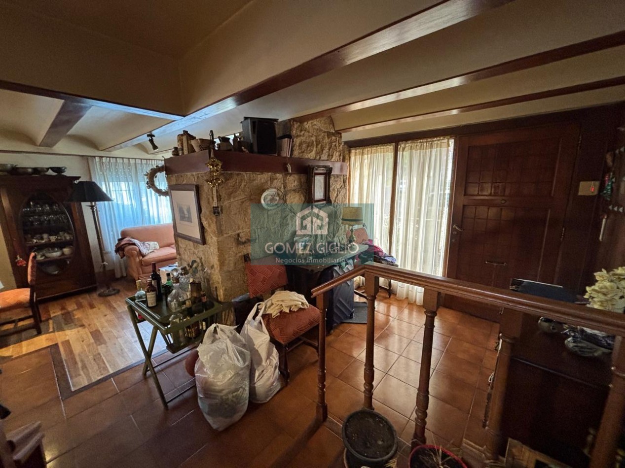 CASA EN VENTA - BARRIO CHAUVIN