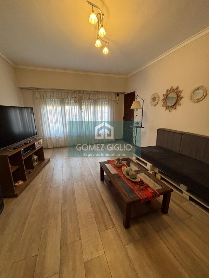 CASA EN VENTA - FLORENCIO SANCHEZ 1500