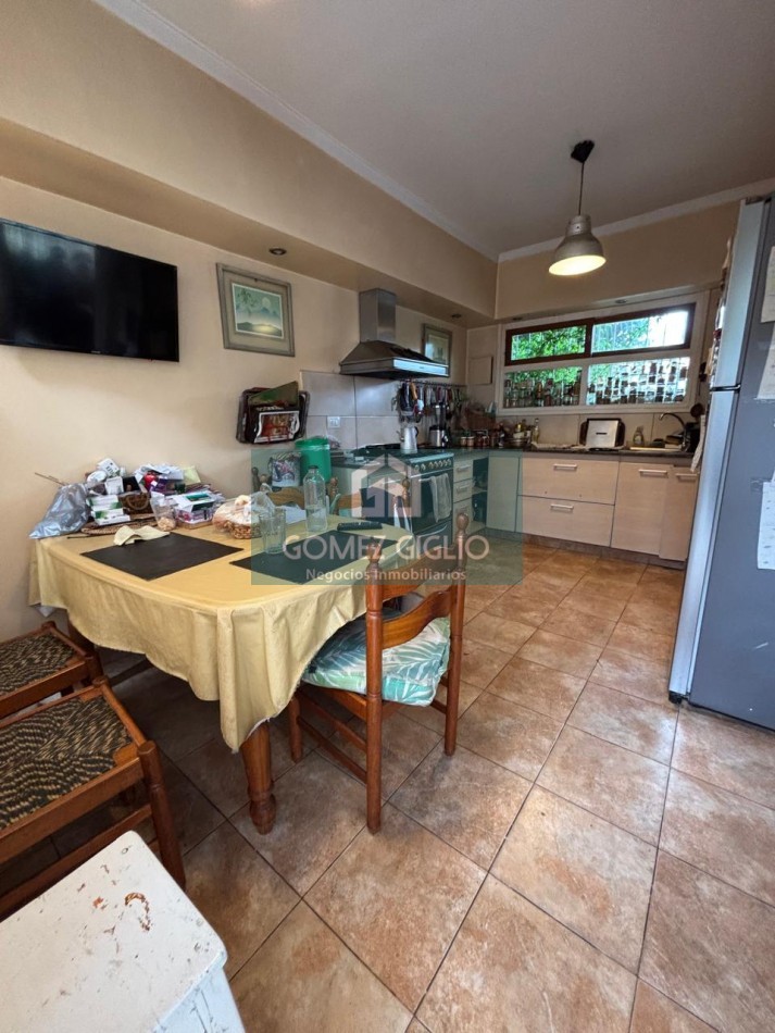 CASA EN VENTA - BARRIO CHAUVIN