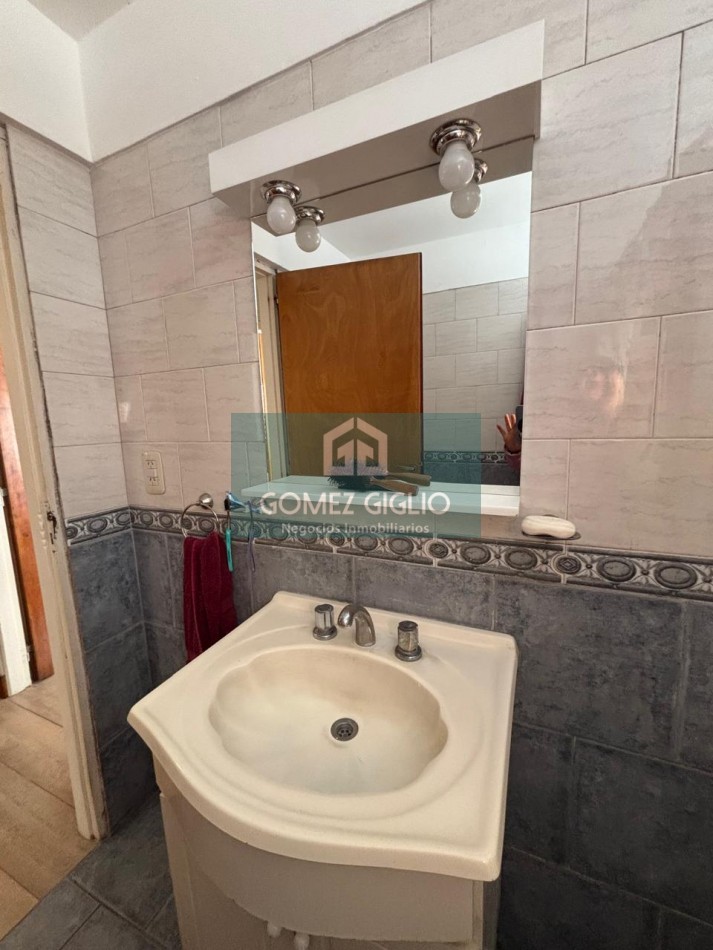 CASA EN VENTA - FLORENCIO SANCHEZ 1500