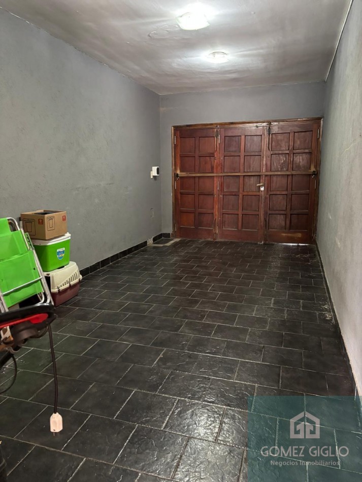 CASA EN VENTA - FLORENCIO SANCHEZ 1500
