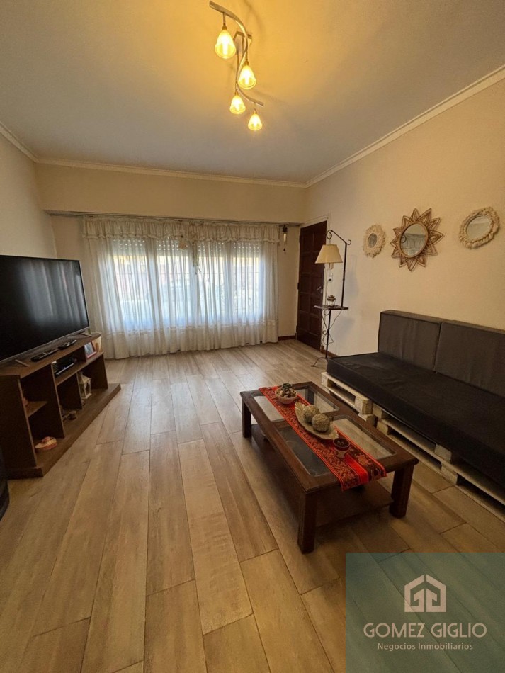 CASA EN VENTA - FLORENCIO SANCHEZ 1500