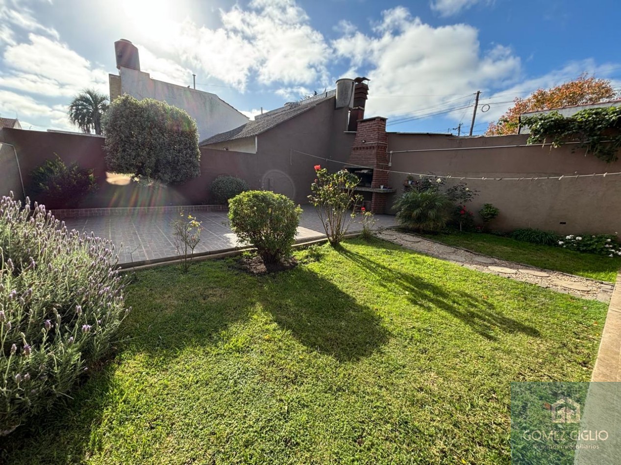 CASA EN VENTA - FLORENCIO SANCHEZ 1500