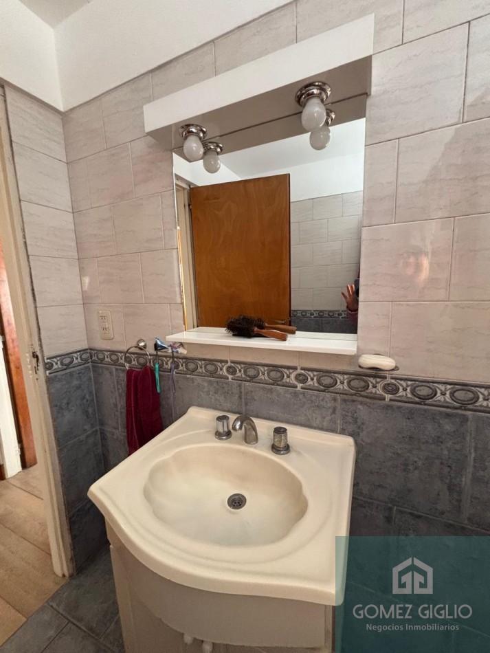 CASA EN VENTA - FLORENCIO SANCHEZ 1500