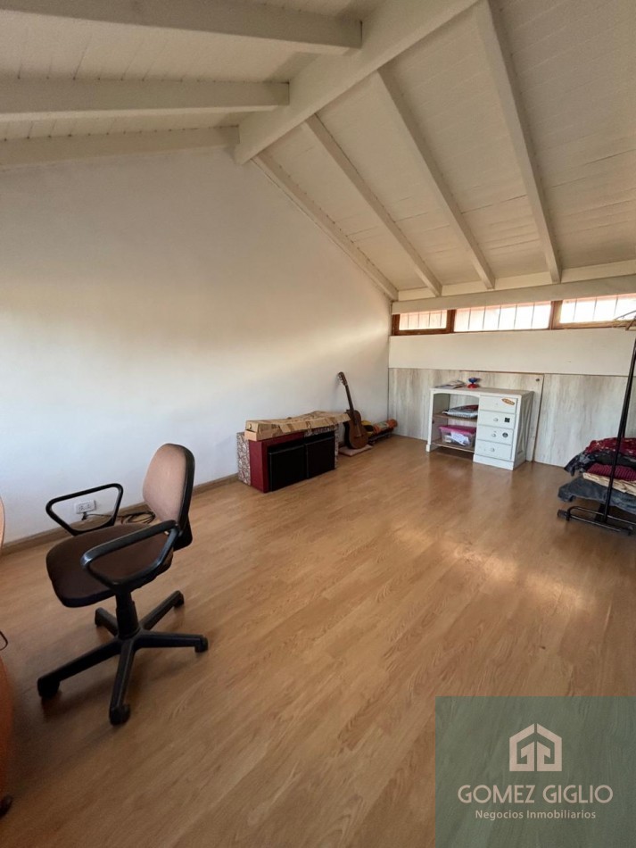 CASA EN VENTA - FLORENCIO SANCHEZ 1500