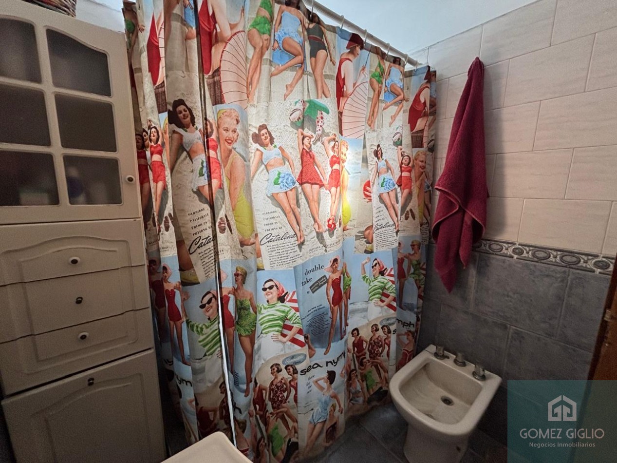 CASA EN VENTA - FLORENCIO SANCHEZ 1500