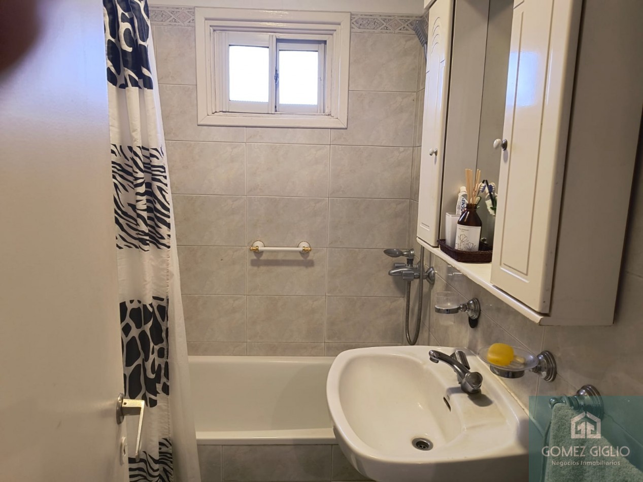 3 AMBIENTES CON ESPACIO DE COCHERA