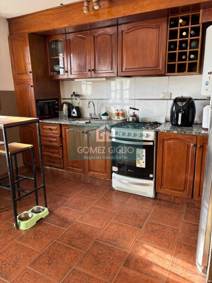 CASA EN VENTA - FLORENCIO SANCHEZ 1500