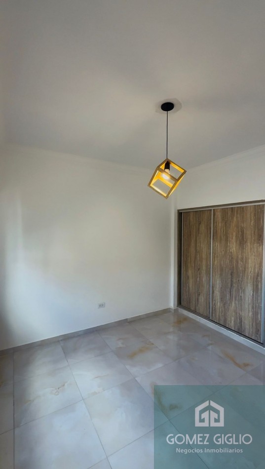 DEPARTAMENTO DOS AMBIENTES CON ESPACIO DE COCHERA