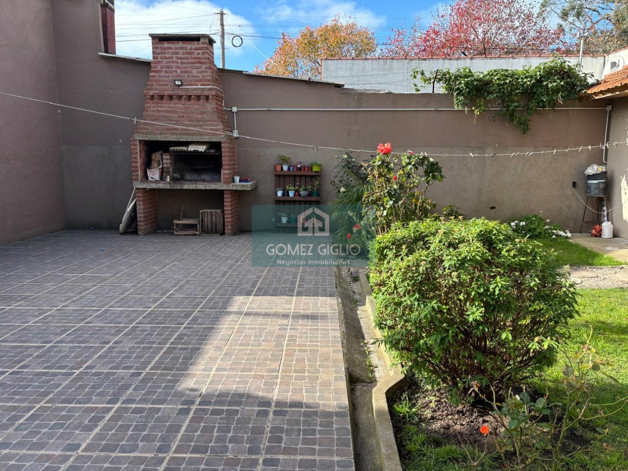 CASA EN VENTA - FLORENCIO SANCHEZ 1500