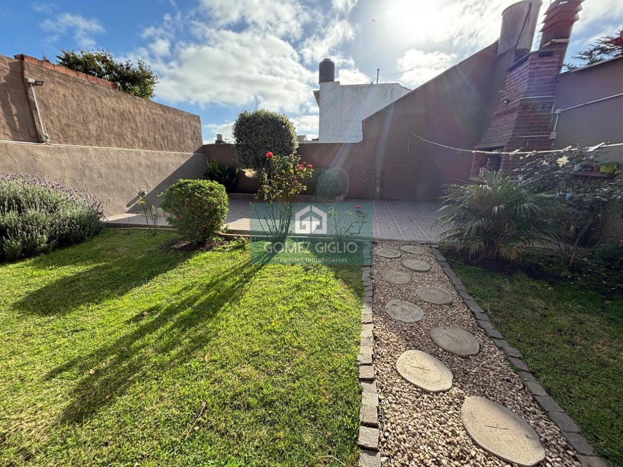 CASA EN VENTA - FLORENCIO SANCHEZ 1500