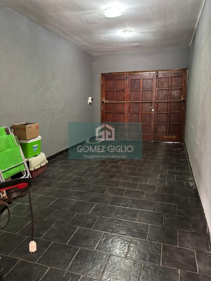 CASA EN VENTA - FLORENCIO SANCHEZ 1500