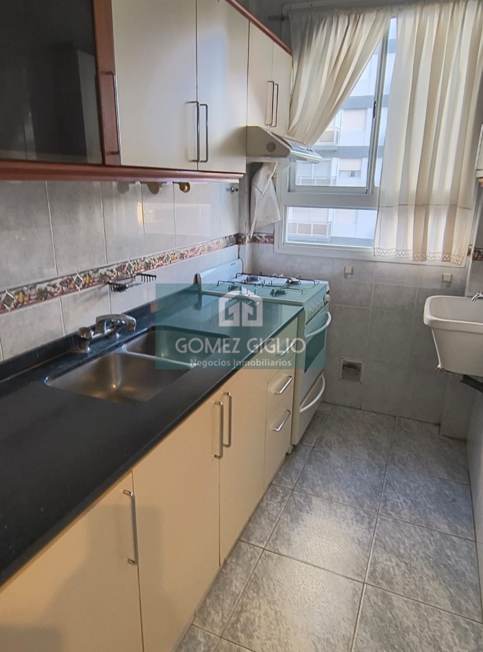 2 AMB COLON Y GUEMES