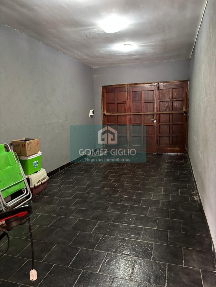 CASA EN VENTA - FLORENCIO SANCHEZ 1500