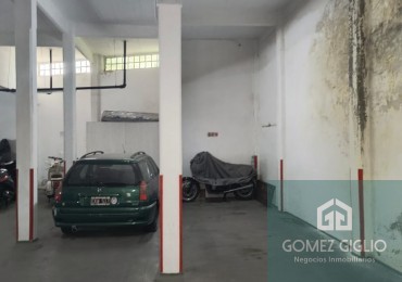 Cochera Fija en Chauvin 